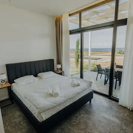 Peaceful Beachfront Getaway